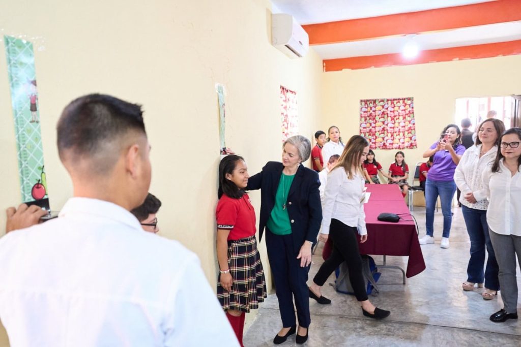 DIF-022-2025.-Participa-DIF-Tamaulipas-con-el-registro-de-peso-y-talla-durante-Jornadas-de-Salud-Escolar-3-1024x683 Participa DIF Tamaulipas con el registro de peso y talla durante Jornadas de Salud Escolar