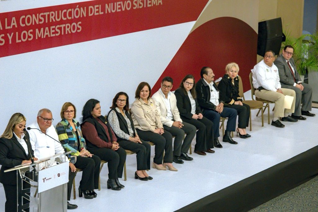 Imagen-de-WhatsApp-2025-03-06-a-las-10.12.12_0671cde7-1024x682 Refuerzan gobiernos federal y estatal compromiso con las y los maestros tamaulipecos