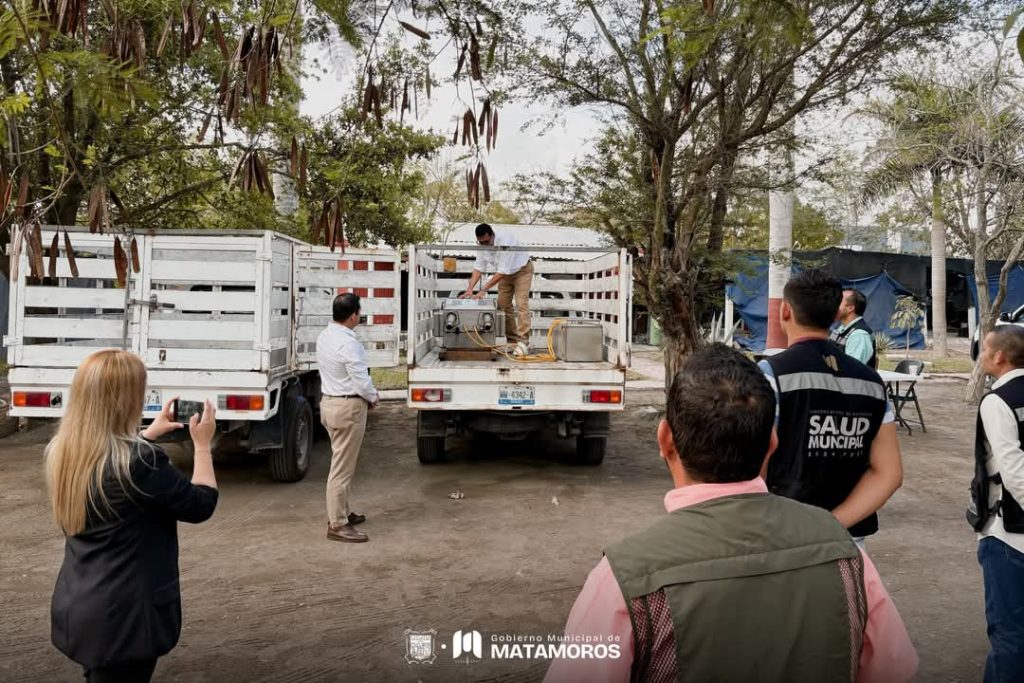 Imagen-de-WhatsApp-2025-03-24-a-las-20.29.21_dc87187d-1024x683 Capacitan a personal de Salud Pública en fumigación para reforzar el programa "Matamoros Seguro"