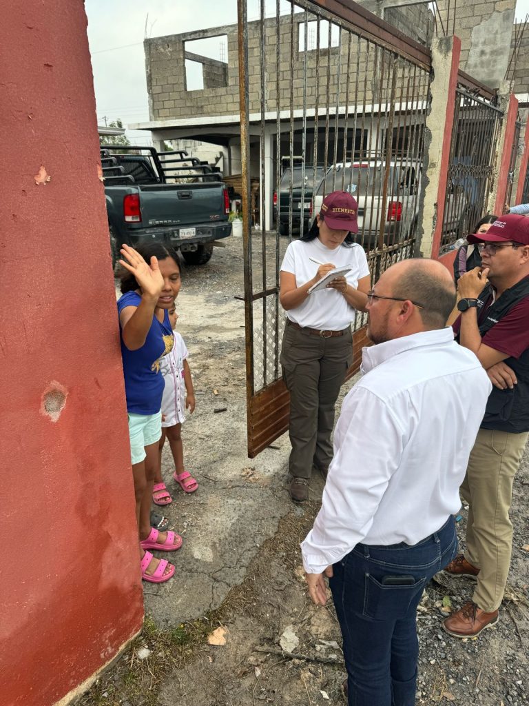 Imagen-de-WhatsApp-2025-03-30-a-las-13.15.28_53b6adf1-768x1024 Recorre secretaria de Bienestar federal zonas afectadas por las lluvias en Reynosa