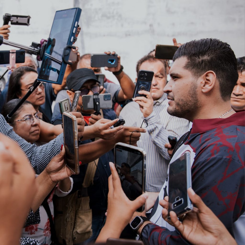 IMG-20250402-WA0002-1024x1024 Descienden niveles de agua en el Río Bravo; de cualquier manera no se baja la guardia: Beto Granados