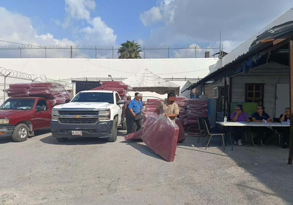 Imagen-de-WhatsApp-2025-03-30-a-las-13.23.01_5dca35a1-1024x716 CEDES Reynosa entrega colchones a PPLs y mejora condiciones de habitabilidad e higiene