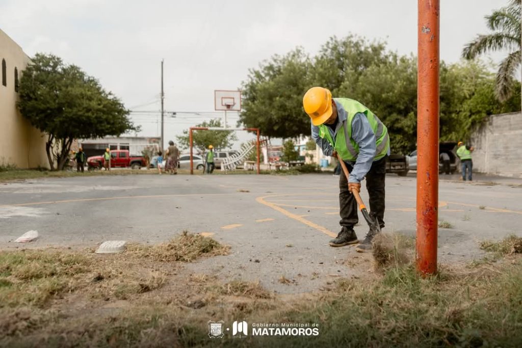 IMG-20250529-WA0013-1024x683 Cuadrilla Renace lleva a cabo labores de limpieza y mantenimiento en la col. Acuario