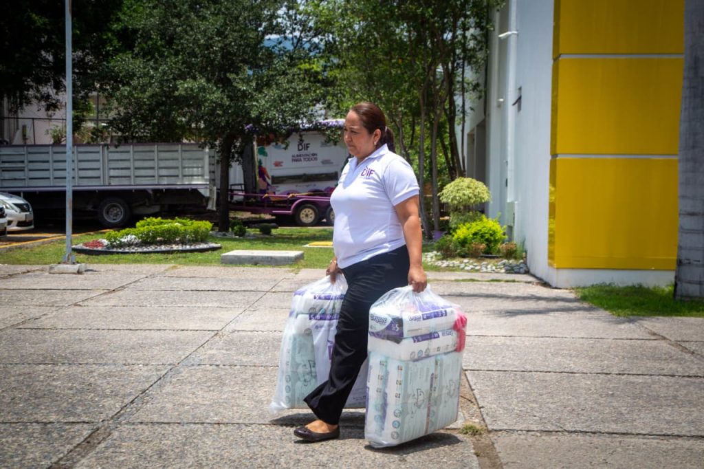 IMG-20250529-WA0035-1024x682 Inicia primera entrega del programa “Lazos de Esperanza” del Sistema DIF Tamaulipas