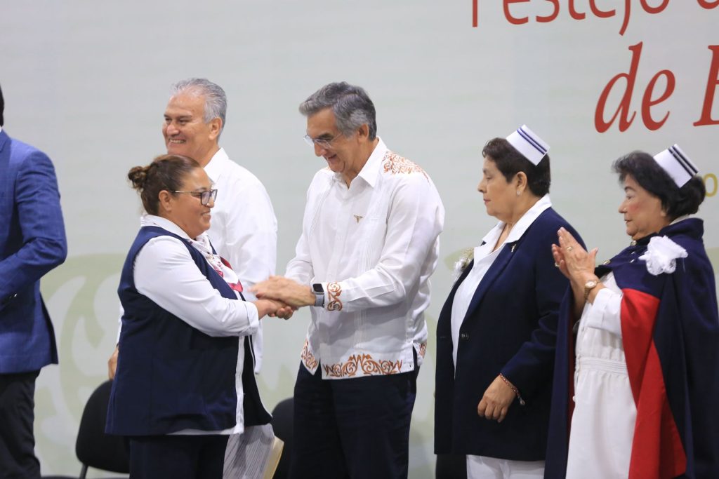 Imagen-de-WhatsApp-2025-05-22-a-las-17.41.40_fa4be334-1024x683 Celebra Américo Villarreal a cerca de 3 mil profesionales de la enfermería en Tamaulipas