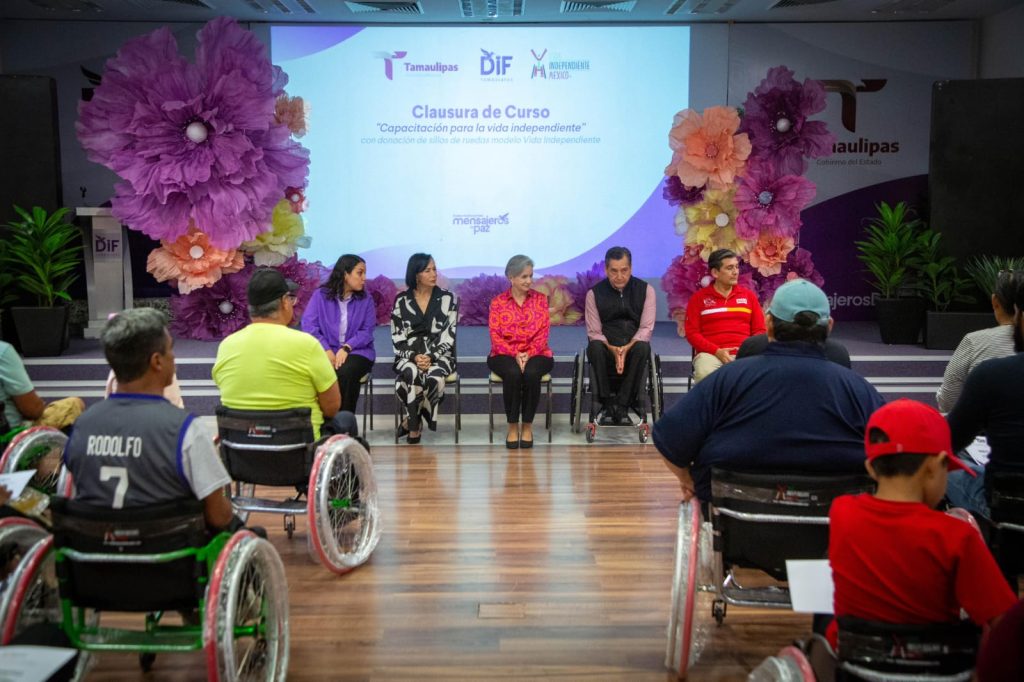 Imagen-de-WhatsApp-2025-05-22-a-las-21.46.54_7f2b5461-1024x682 DIF Tamaulipas, Vida Independiente y Oxxo entregan sillas de ruedas a personas con discapacidad