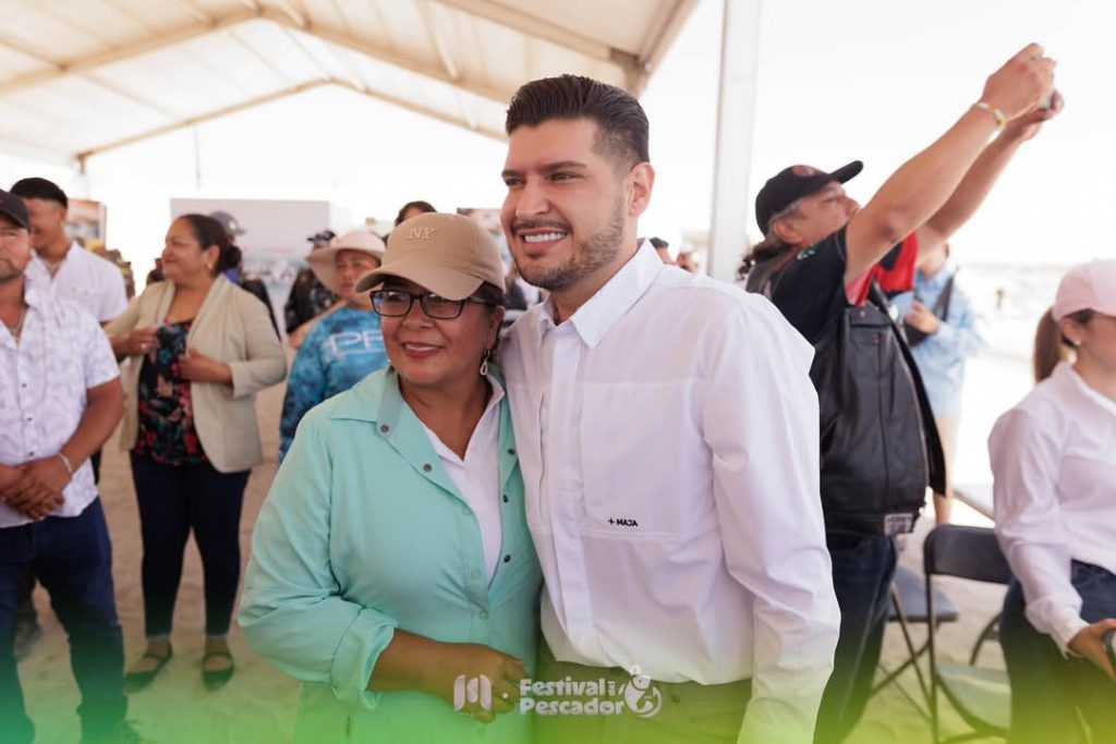 IMG-20250609-WA0051-1024x683 El alcalde Beto Granados encabeza el tradicional desfile de lanchas en el Festival del Pescador 2025