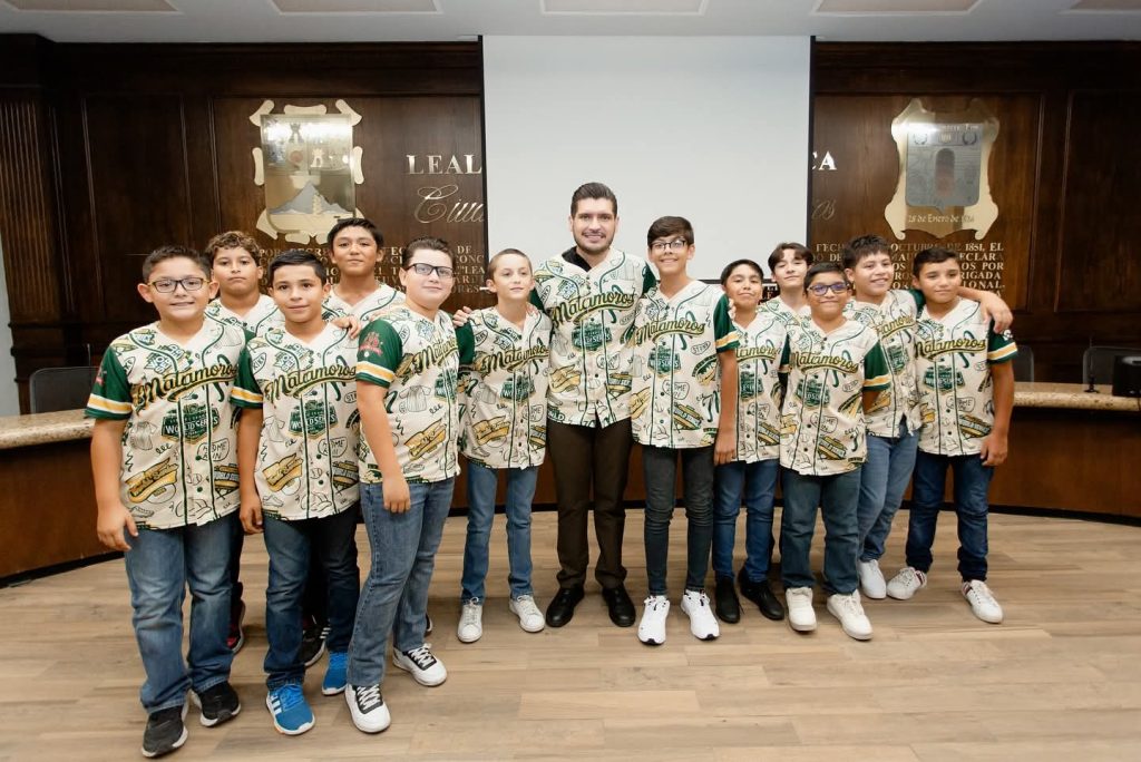IMG-20250713-WA0017-1024x684 Recibe y respalda el alcalde Beto Granados a los equipos de béisbol infantil que representarán a Matamoros