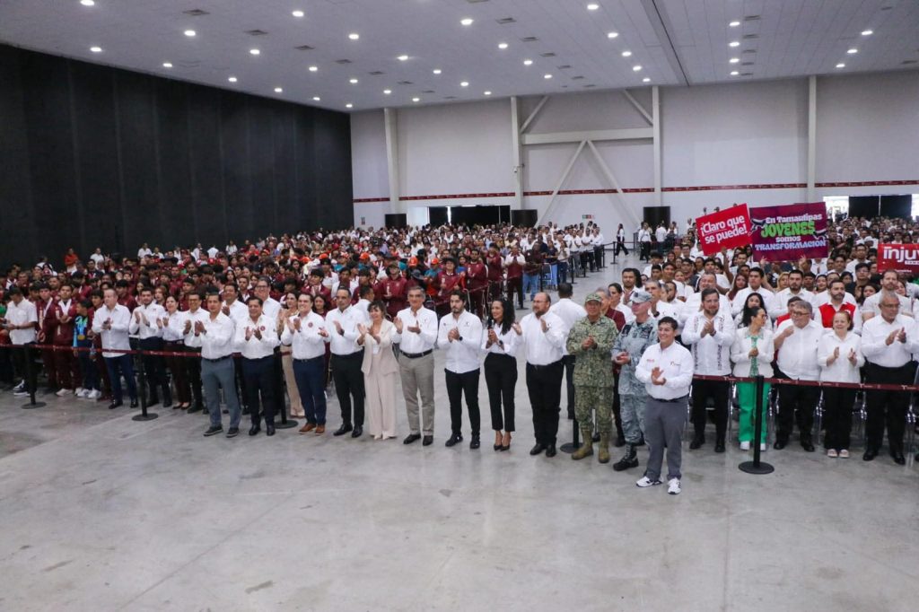 IMG-20250811-WA0044-1024x682 Asiste alcalde de Matamoros, Beto Granados, a honores a la bandera junto al gobernador Américo Villarreal Anaya