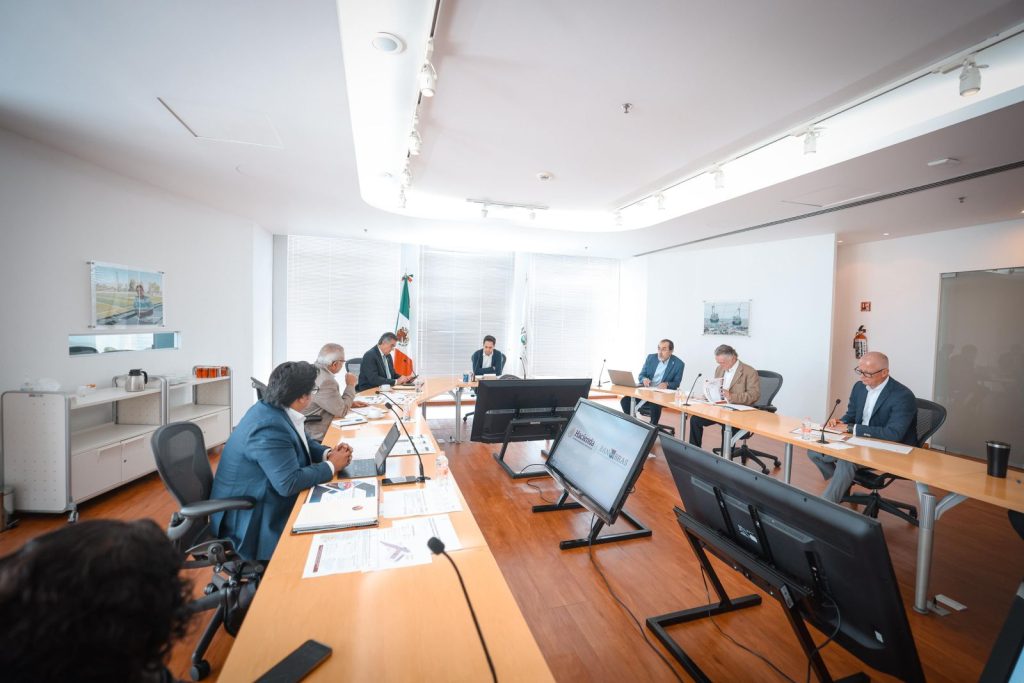 IMG-20250814-WA0000-1024x683 Gestiona gobernador de Tamaulipas, con Banobras, recursos para carreteras, puentes y Puerto del Norte