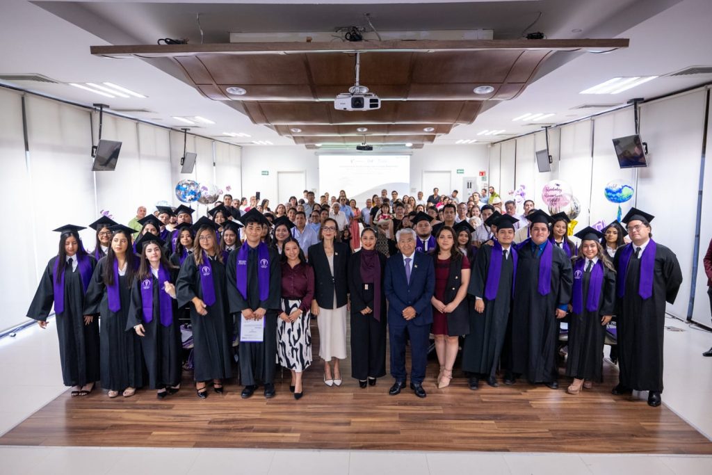 IMG-20250821-WA0007-1024x683 Gradúa DIF Tamaulipas a nuevos terapeutas físicos del Centro de Rehabilitación y Educación Especial