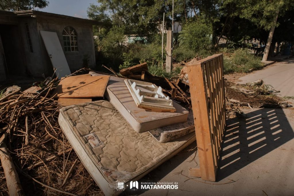 IMG-20250830-WA0011-1024x682 Gobierno de Matamoros refuerza acciones de limpieza en San Pablo, Ampliación del Valle y Control 3 Norte