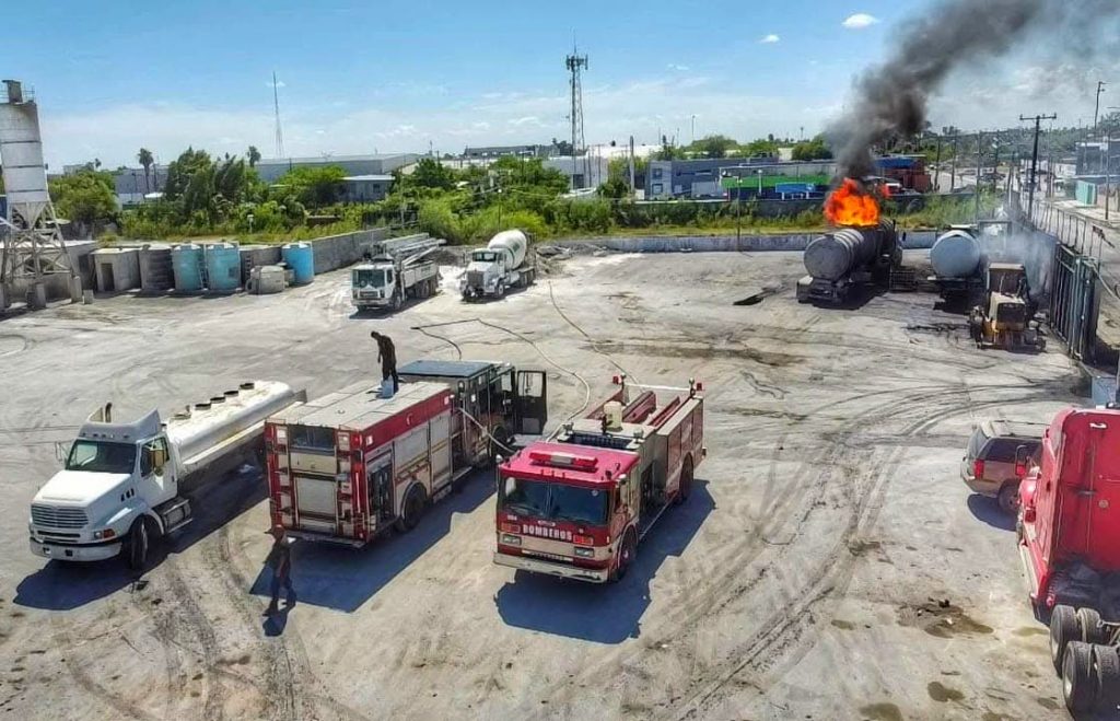 Imagen-de-WhatsApp-2025-08-02-a-las-18.53.35_86efcf08-1024x659 Gobierno de Matamoros actúa de inmediato ante incendio de pipas