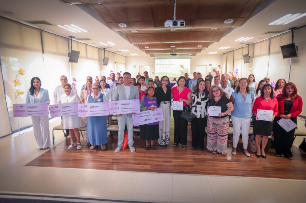 Imagen-de-WhatsApp-2025-08-14-a-las-20.18.55_19402733-1024x682 Premia DIF Tamaulipas a los ganadores de la convocatoria Sociedad Civil en Transformación