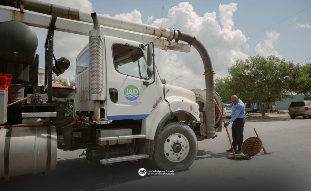 IMG-20250901-WA0007-1024x629 Gobierno de Matamoros realiza labores de limpieza en el Fraccionamiento CIMA 3