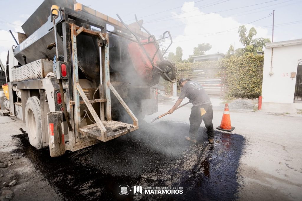 IMG-20250929-WA00181-1024x682 El mejoramiento vial en Matamoros no deja de avanzar