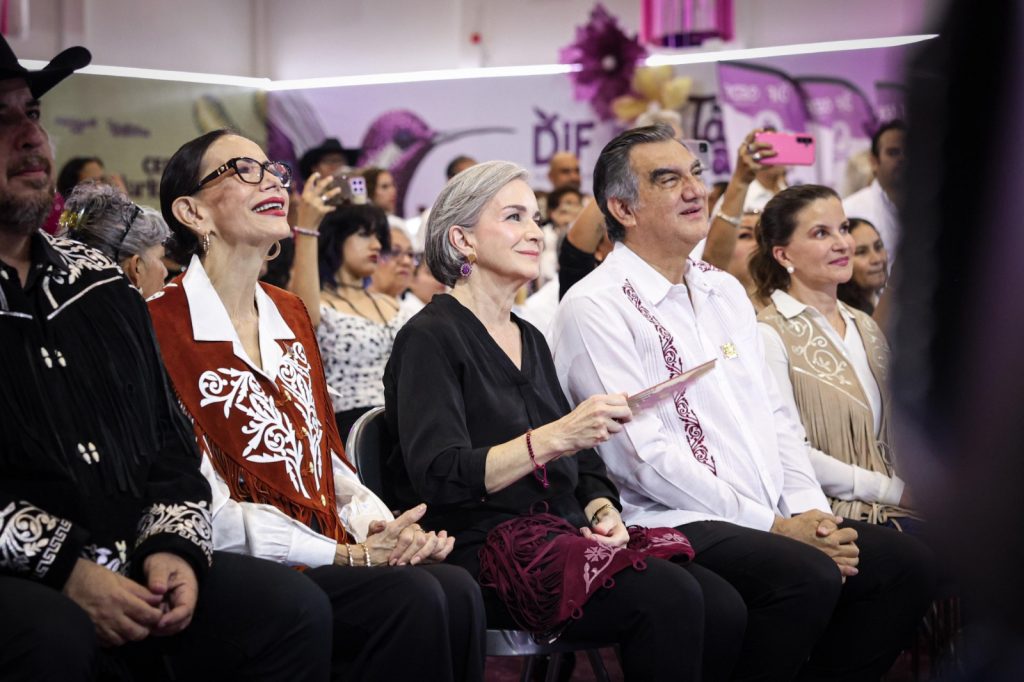 IMG-20251017-WA0034-1024x682 El corazón del DIF Tamaulipas llega a la Feria 2025