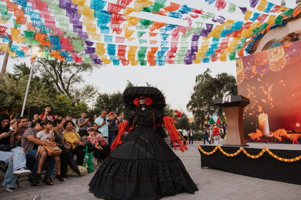 IMG-20251028-WA0002-1024x683 Beto Granados da vida a las tradiciones con el Festival de La Huesuda 2025