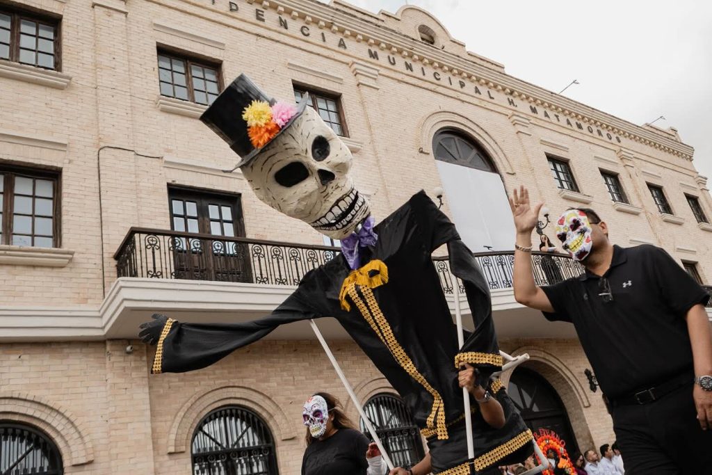 IMG-20251102-WA0003-1024x683 Matamoros celebra con gran éxito el Desfile de la huesuda 2025