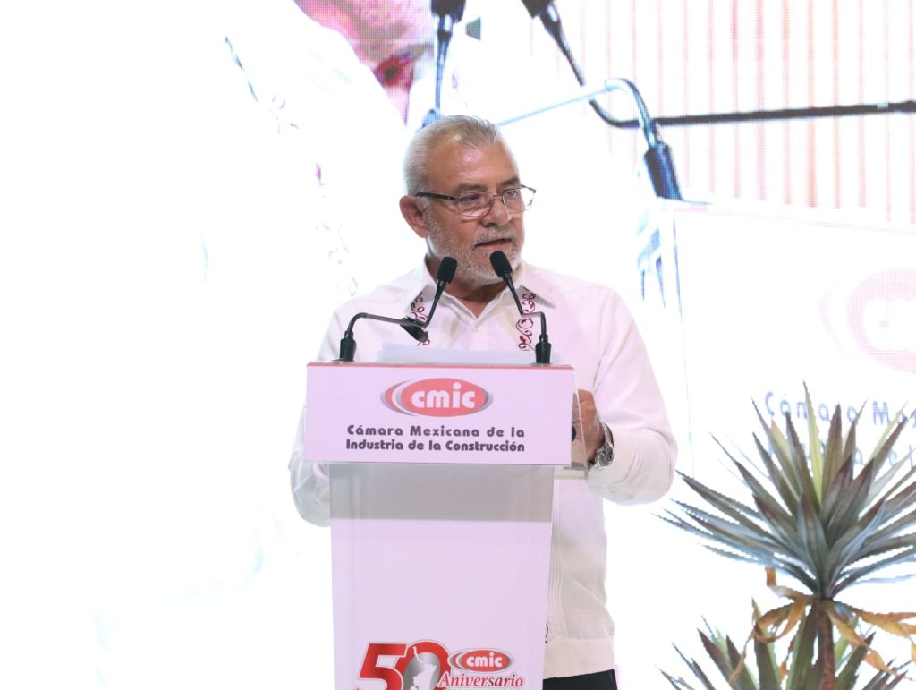 IMG-20251117-WA0029-1024x771 En representación del gobernador, Américo Villarreal Anaya, secretario de Obras Públicas inaugura Congreso Internacional de Infraestructura Turística
