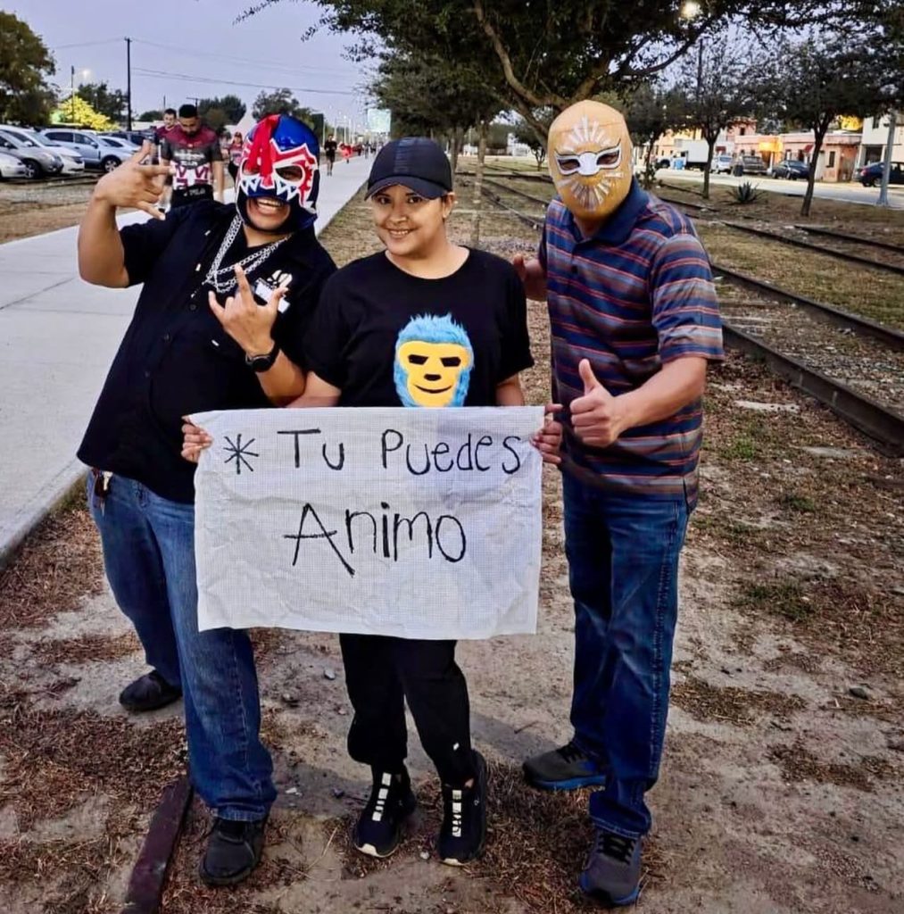 Imagen-de-WhatsApp-2025-11-30-a-las-20.01.42_024740fa-1013x1024 Gobierno de Beto Granados animó el Maratón 2025 con presencia en 80 puntos estratégicos