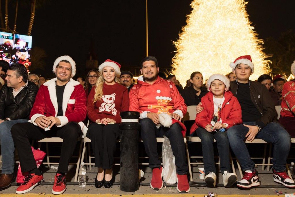 IMG-20251205-WA0053-1024x683 DIF Matamoros participa en el Desfile Navideño 2025 reforzando la esperanza y el espíritu comunitario