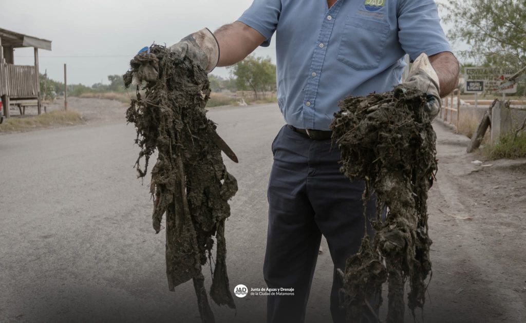 IMG-20251207-WA0007-1024x629 Acciones preventivas fortalecen el sistema de drenaje en Matamoros: Beto Granados