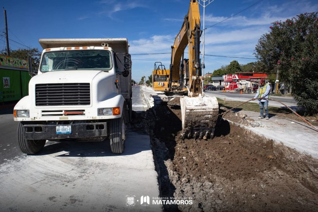 Imagen-de-WhatsApp-2025-12-12-a-las-09.32.07_e027c122-1024x682 Inicia Beto Granados obra estratégica en Avenida División del Norte