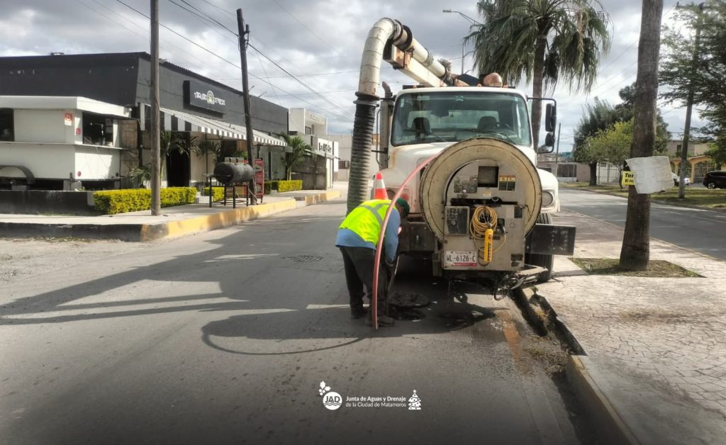 Imagen-de-WhatsApp-2025-12-15-a-las-10.01.17_71c19f44-1024x628 Gobierno de Beto Granados refuerza limpieza y desazolve en colonias Infonavit Buenavista y Baltazar Díaz Bazán