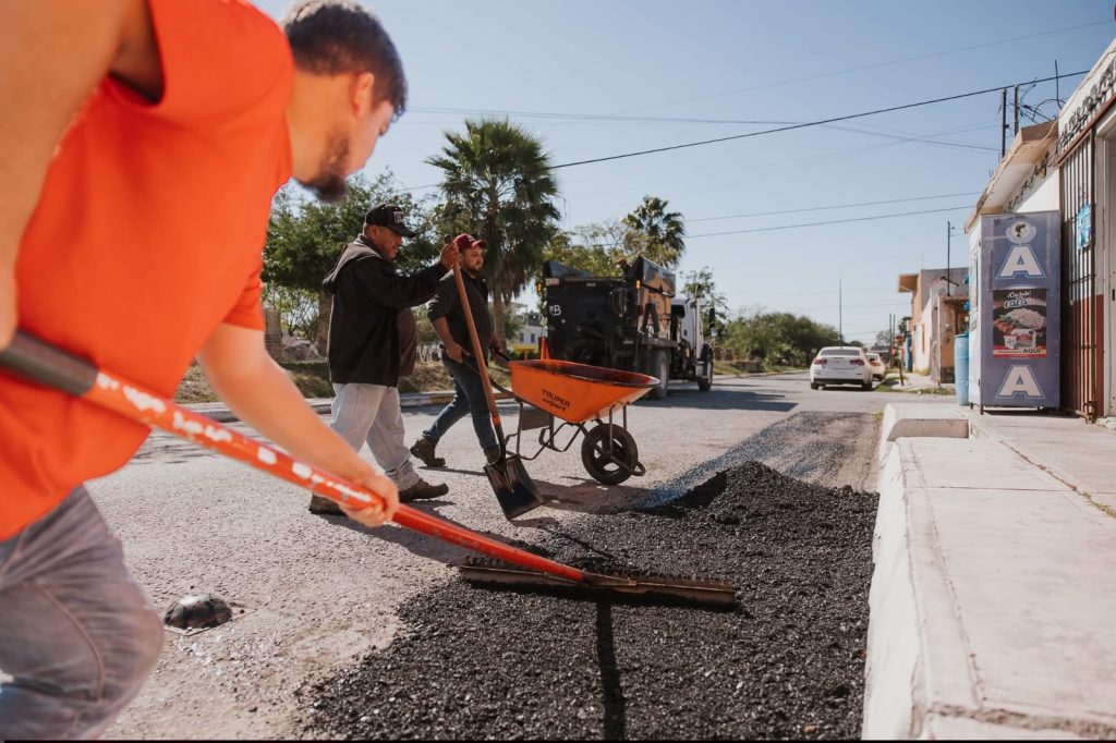 IMG-20260105-WA0003-1024x682 Gobierno de Beto Granados refuerza labores de bacheo al inicio del año