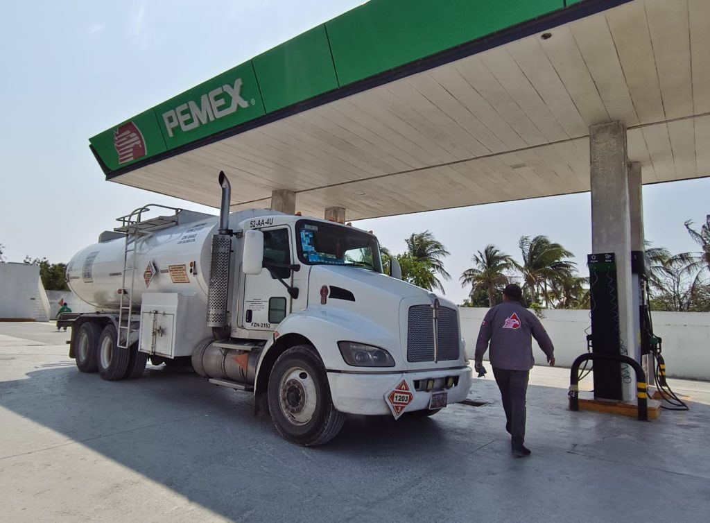 WhatsApp-Image-2026-03-06-at-9.19.45-PM-1-1024x754 Arranca operaciones la primera Gasolinera del Pueblo