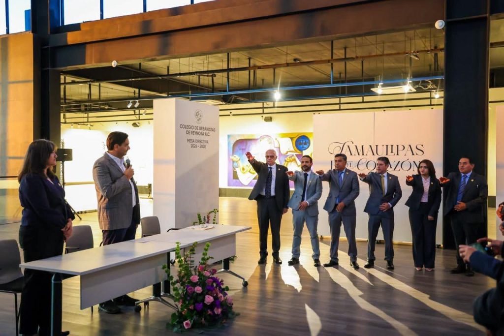 WhatsApp-Image-2026-03-13-at-2.53.35-PM-1-1024x683 Tomó protesta Carlos Peña Ortiz a Mesa Directiva del Colegio de Urbanistas de Reynosa