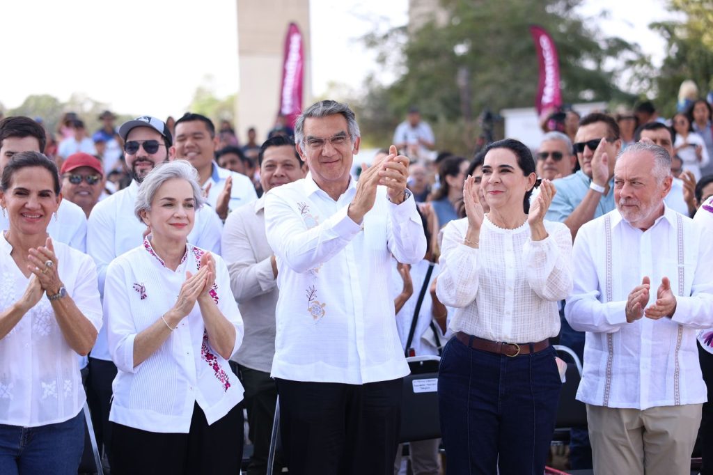 WhatsApp-Image-2026-03-16-at-12.17.14-AM-1024x682 Américo y María de Villarreal reconocen la historia y el trabajo de las despicadoras de Tamaulipas