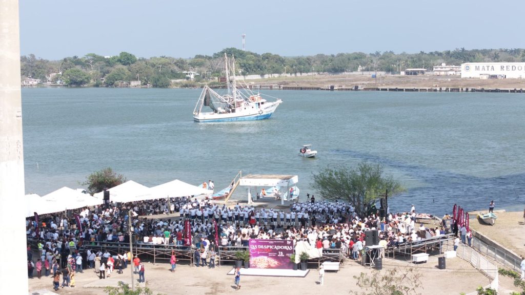 WhatsApp-Image-2026-03-16-at-12.17.15-AM-1024x576 Américo y María de Villarreal reconocen la historia y el trabajo de las despicadoras de Tamaulipas