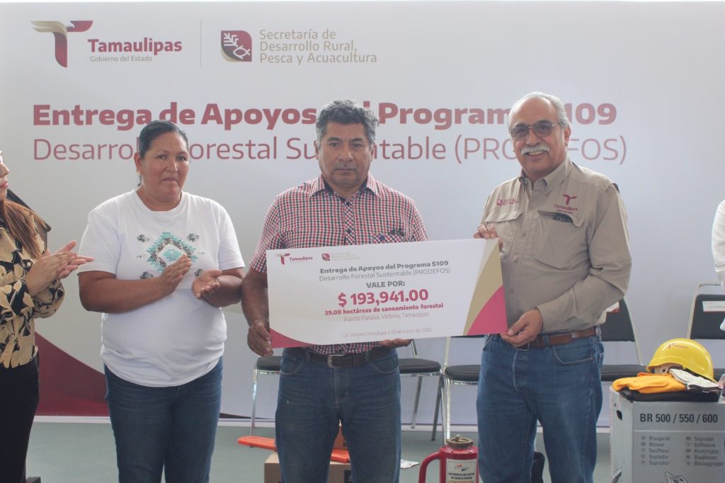 WhatsApp-Image-2026-03-20-at-3.24.24-PM-1024x682 Entrega Gobierno estatal apoyos para fortalecer el sector forestal en Tamaulipas