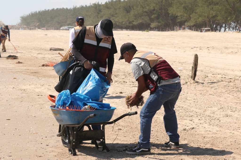 WhatsApp-Image-2026-03-29-at-6.31.57-PM-1-1024x681 Suma Tamaulipas esfuerzos con Federación y municipios para sanear litoral