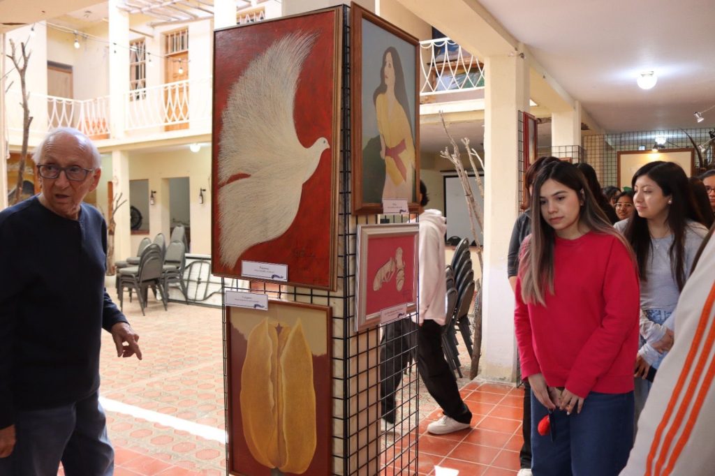 WhatsApp-Image-2026-04-10-at-1.17.05-PM-2-1024x682 Fortalece la UPRR formación integral de sus estudiantes con visita a exposición artística