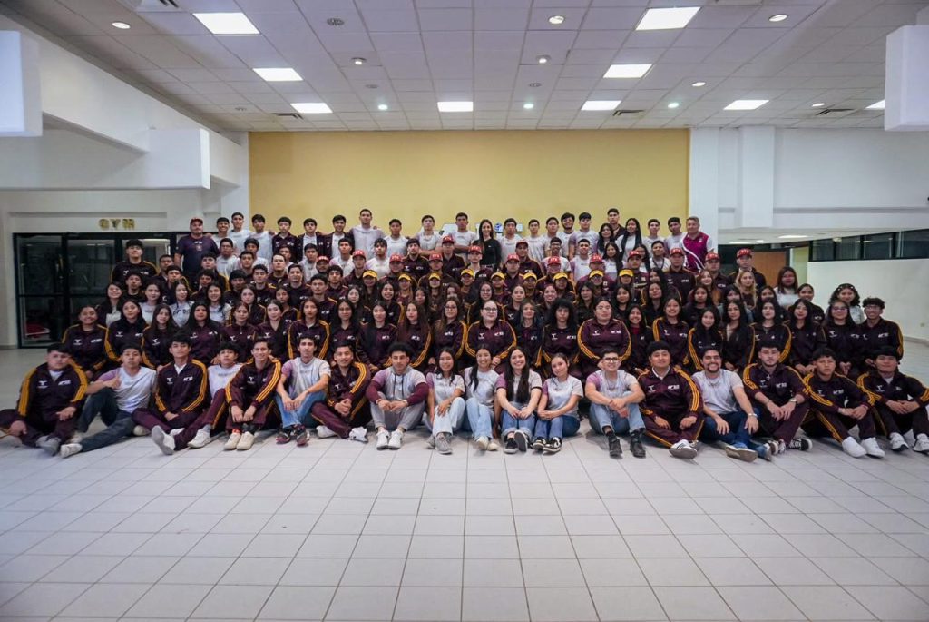 WhatsApp-Image-2026-04-22-at-1.39.31-PM-1024x685 Universidad Tecnológica de Matamoros fortalece formación integral con participación nacional