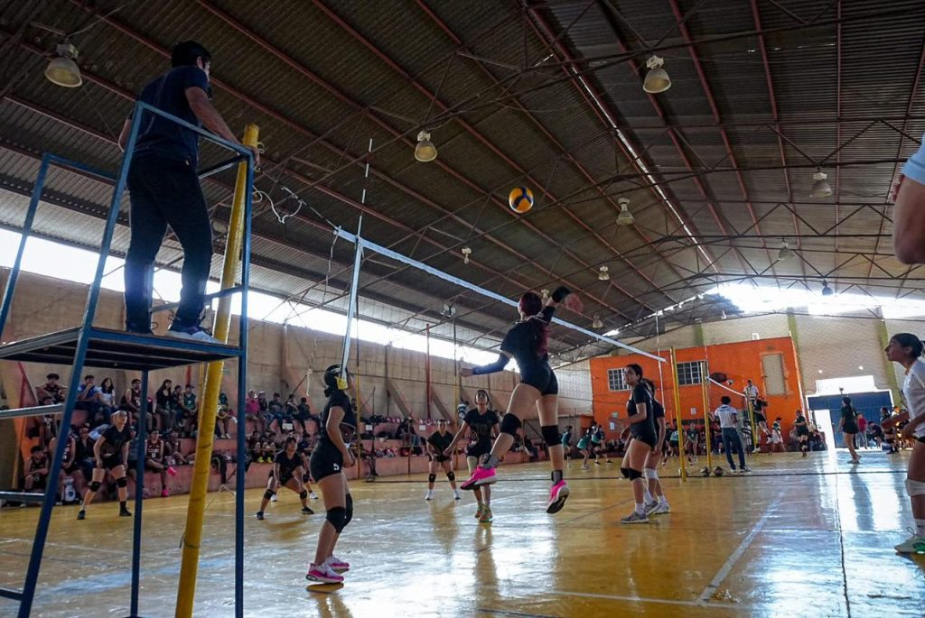 WhatsApp-Image-2026-04-22-at-1.39.32-PM-1024x685 Universidad Tecnológica de Matamoros fortalece formación integral con participación nacional